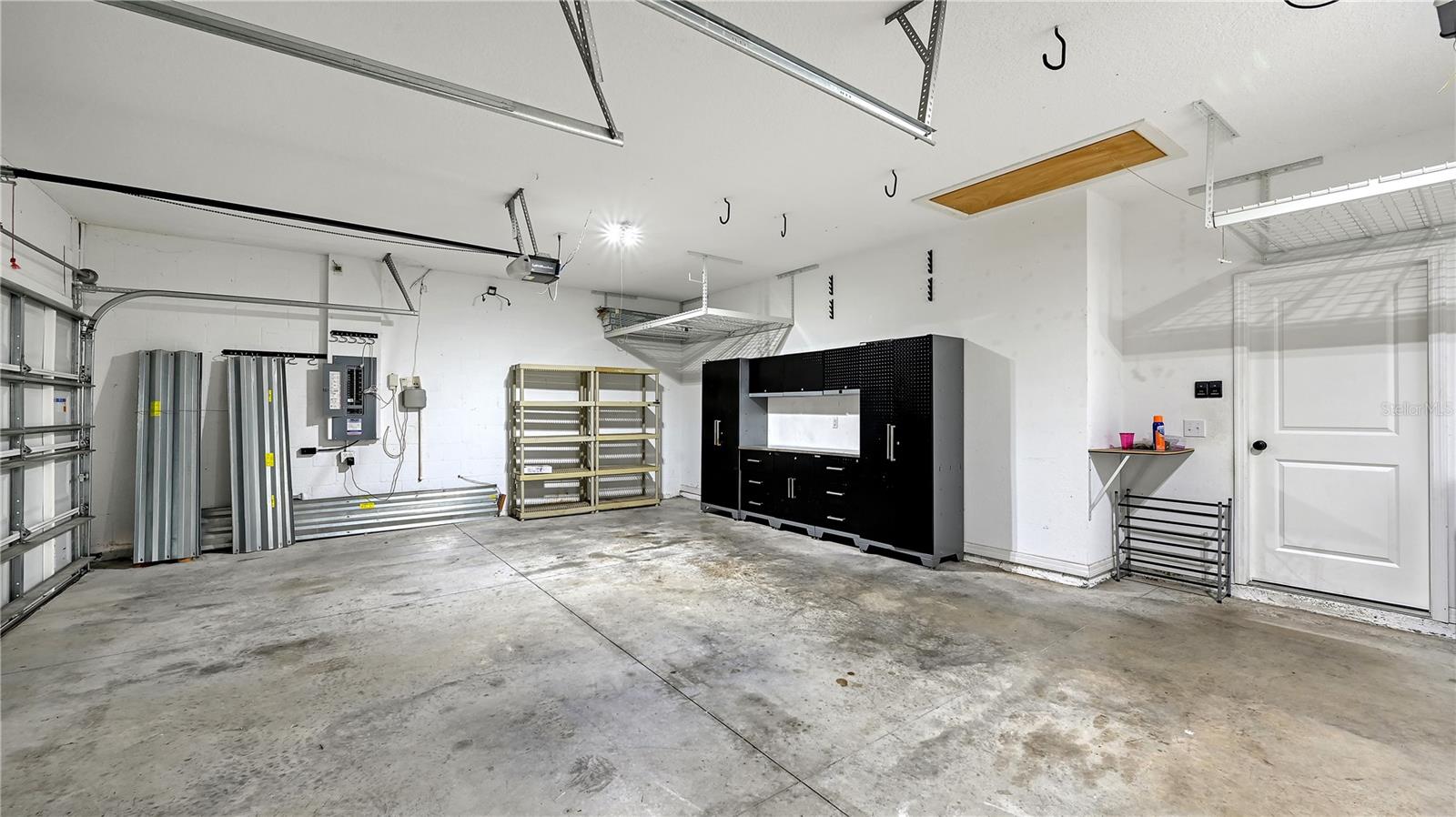 DEL TIERRA PH III - Residential