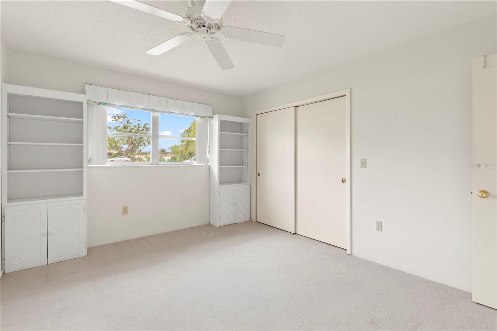VILLAGE GREEN OF BRADENTON SEC 4 - Residential