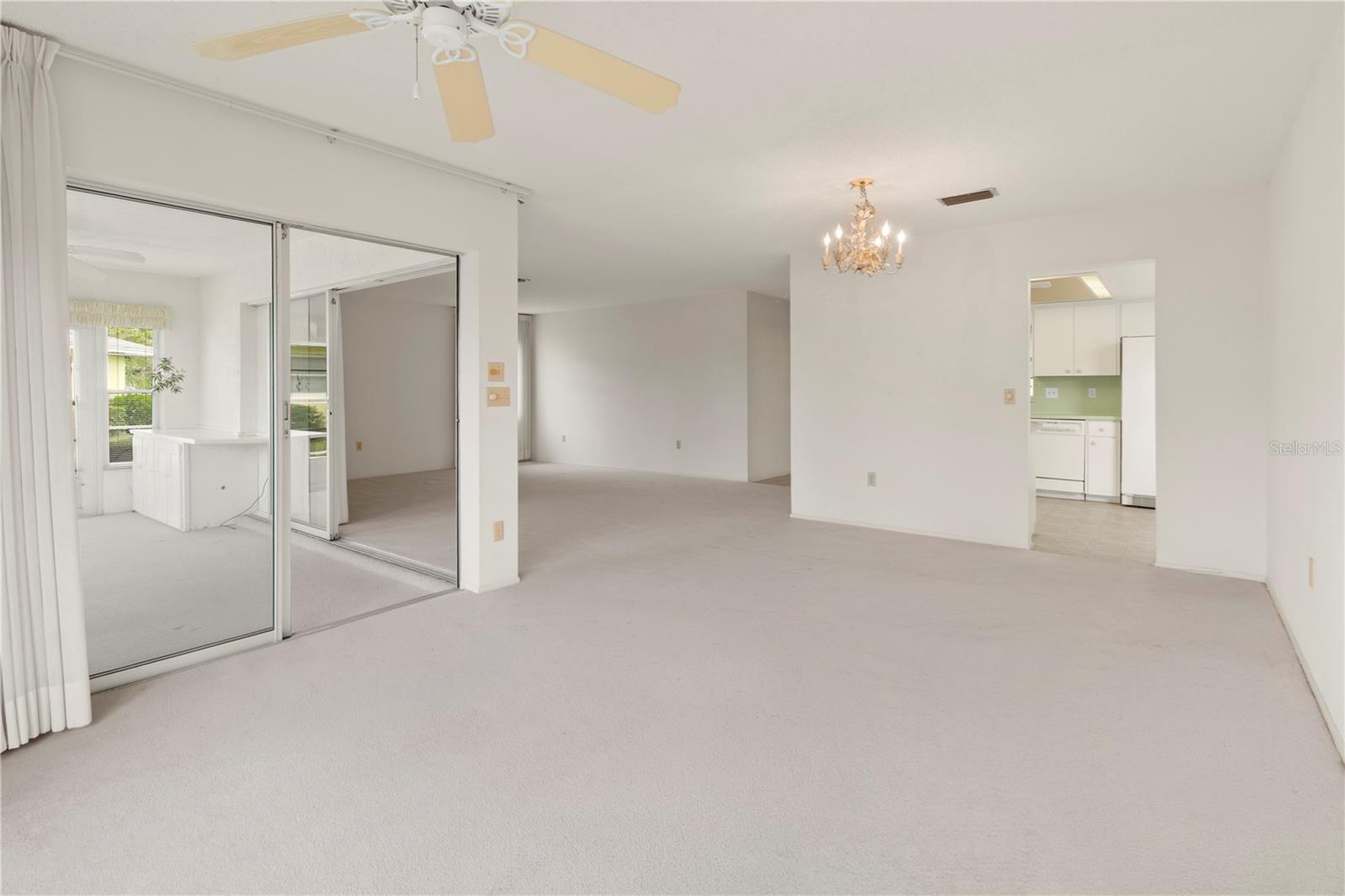 VILLAGE GREEN OF BRADENTON SEC 4 - Residential