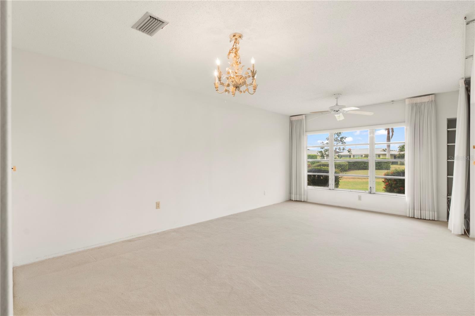 VILLAGE GREEN OF BRADENTON SEC 4 - Residential