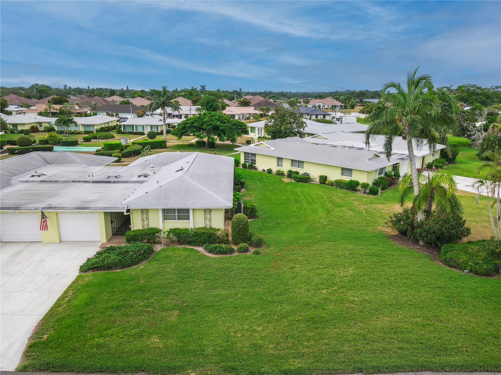 VILLAGE GREEN OF BRADENTON SEC 4 - Residential