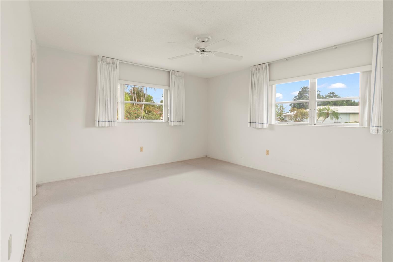 VILLAGE GREEN OF BRADENTON SEC 4 - Residential