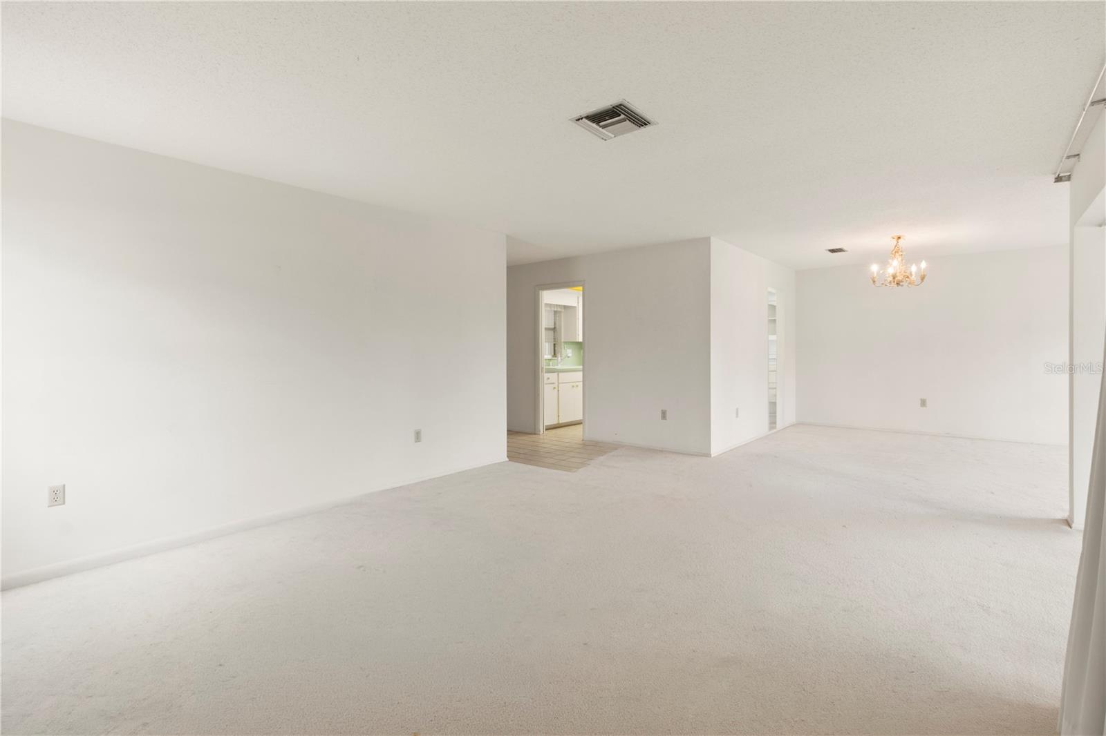 VILLAGE GREEN OF BRADENTON SEC 4 - Residential