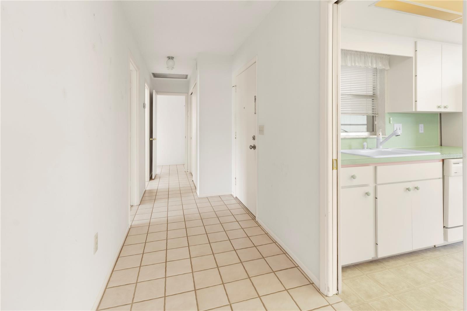 VILLAGE GREEN OF BRADENTON SEC 4 - Residential