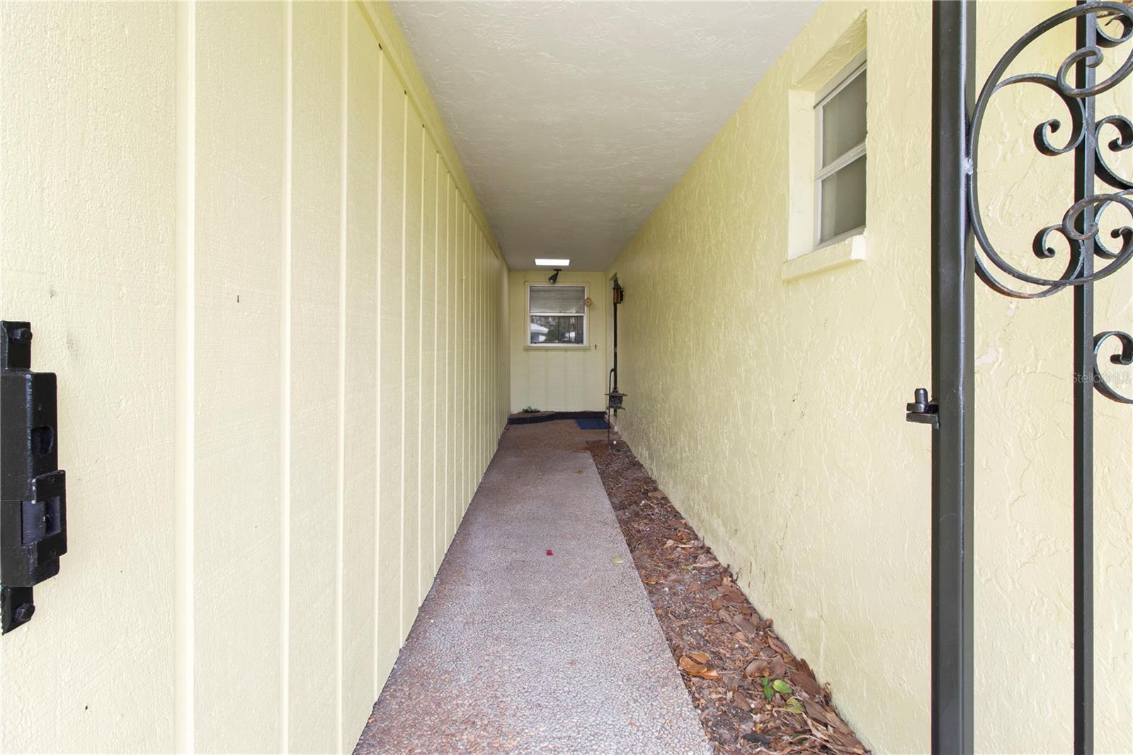 VILLAGE GREEN OF BRADENTON SEC 4 - Residential