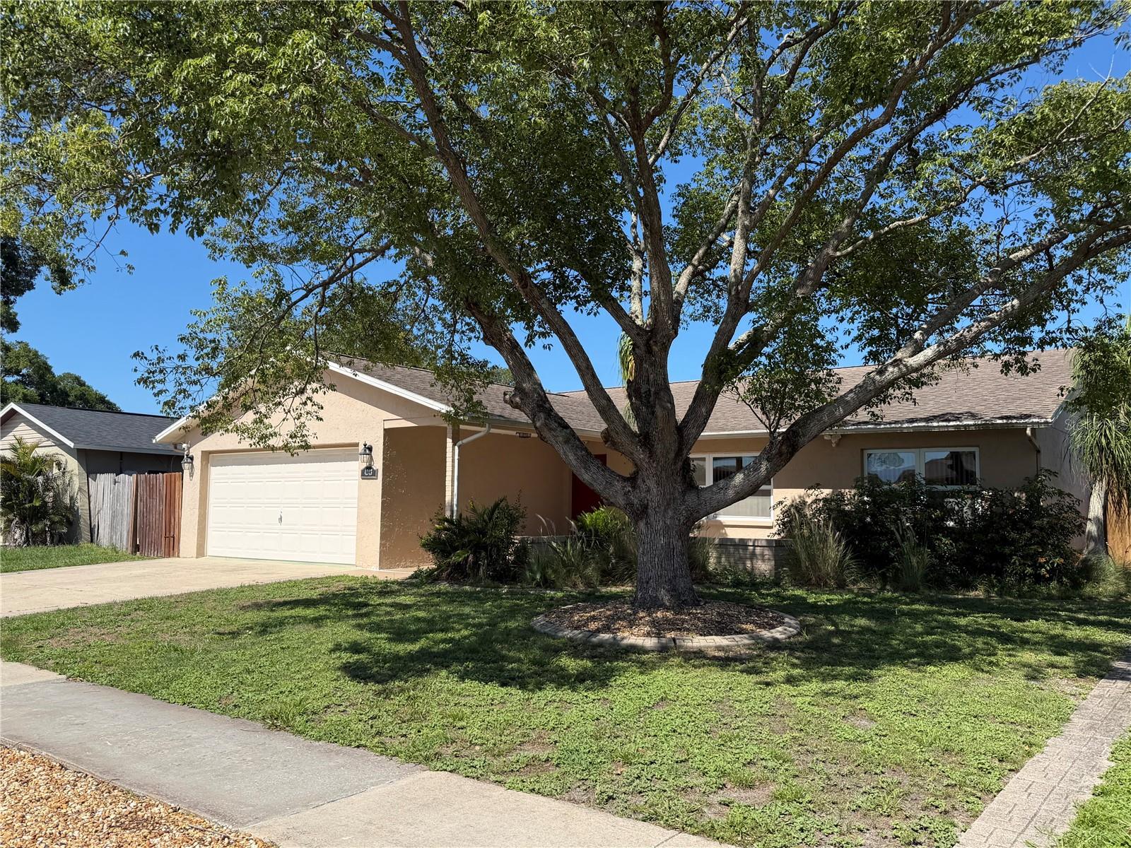 PARK LAKE ESTATES - Residential