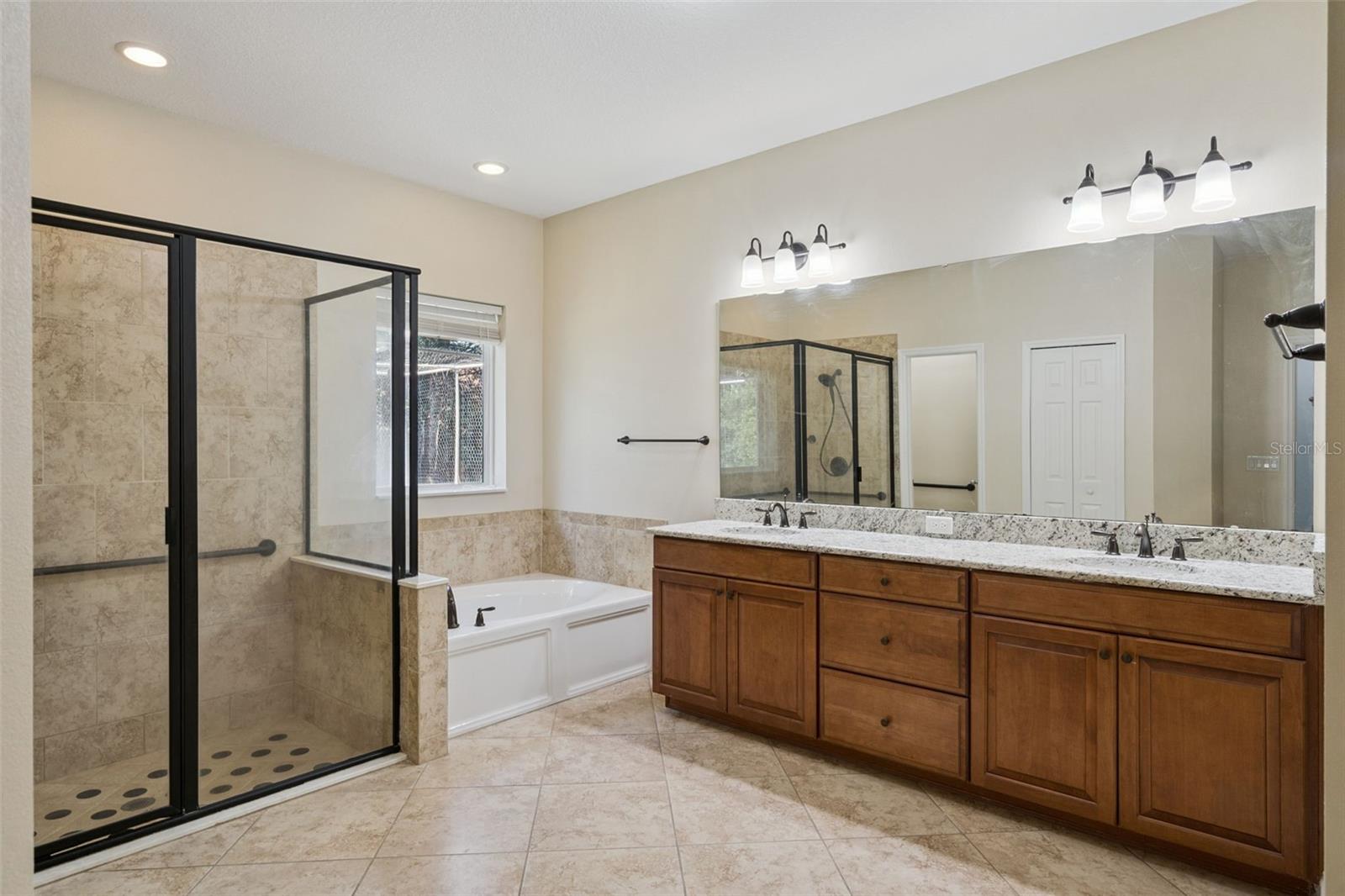 CLERMONT NOTTINGHAM AT LEGENDS - Residential