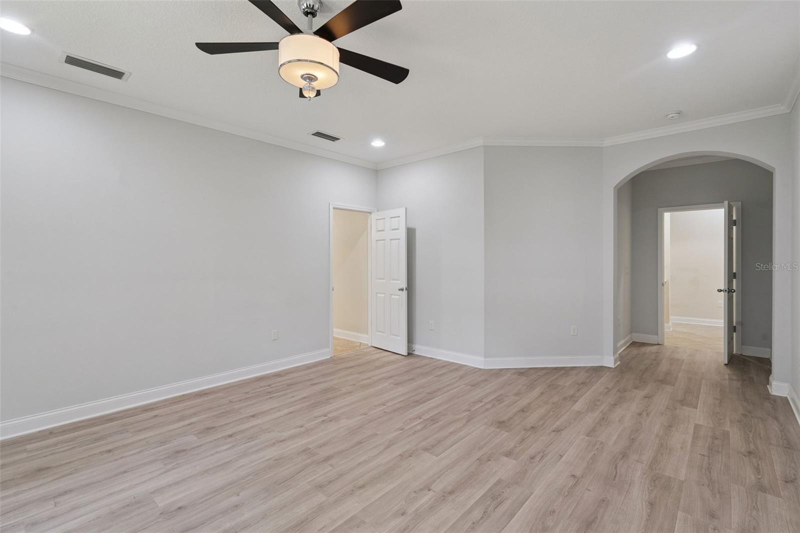 CLERMONT NOTTINGHAM AT LEGENDS - Residential