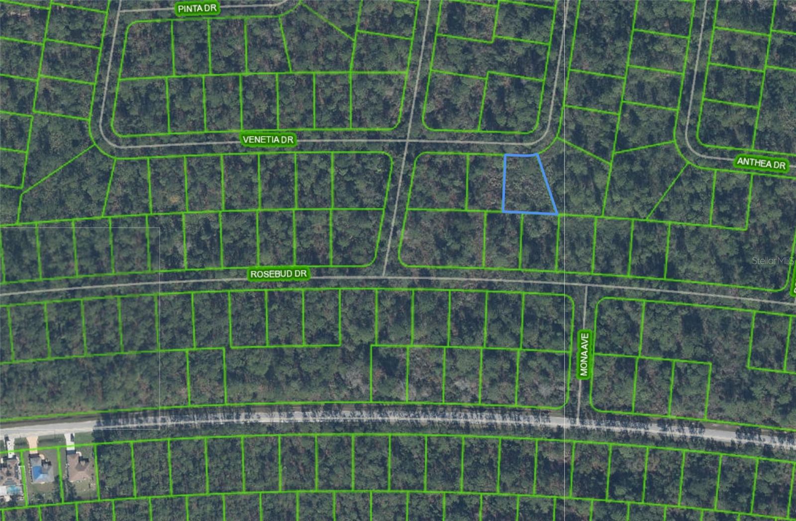 Great opportunity to invest in residential land in the growing community of Sebring. This Parcel is located in an area experiencing steady development and new construction, making it ideal for future building or long-term land investment. Conveniently located near shopping, dining, schools, medical facilities, and outdoor recreation. As development continues throughout Highlands County and Sun N Lakes, opportunities to purchase land in expanding areas are becoming more limited.

Property is located in a platted subdivision with ongoing development; some roads may be unpaved. Buyers are encouraged to verify exact location and access prior to visiting the property.