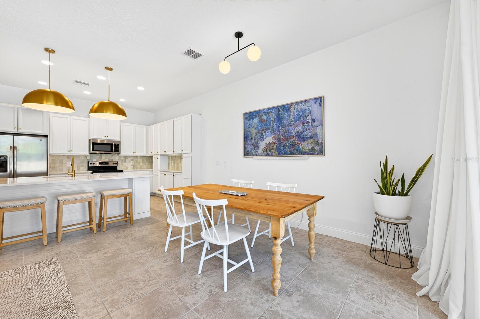 FESTIVAL PH 1 - Residential
