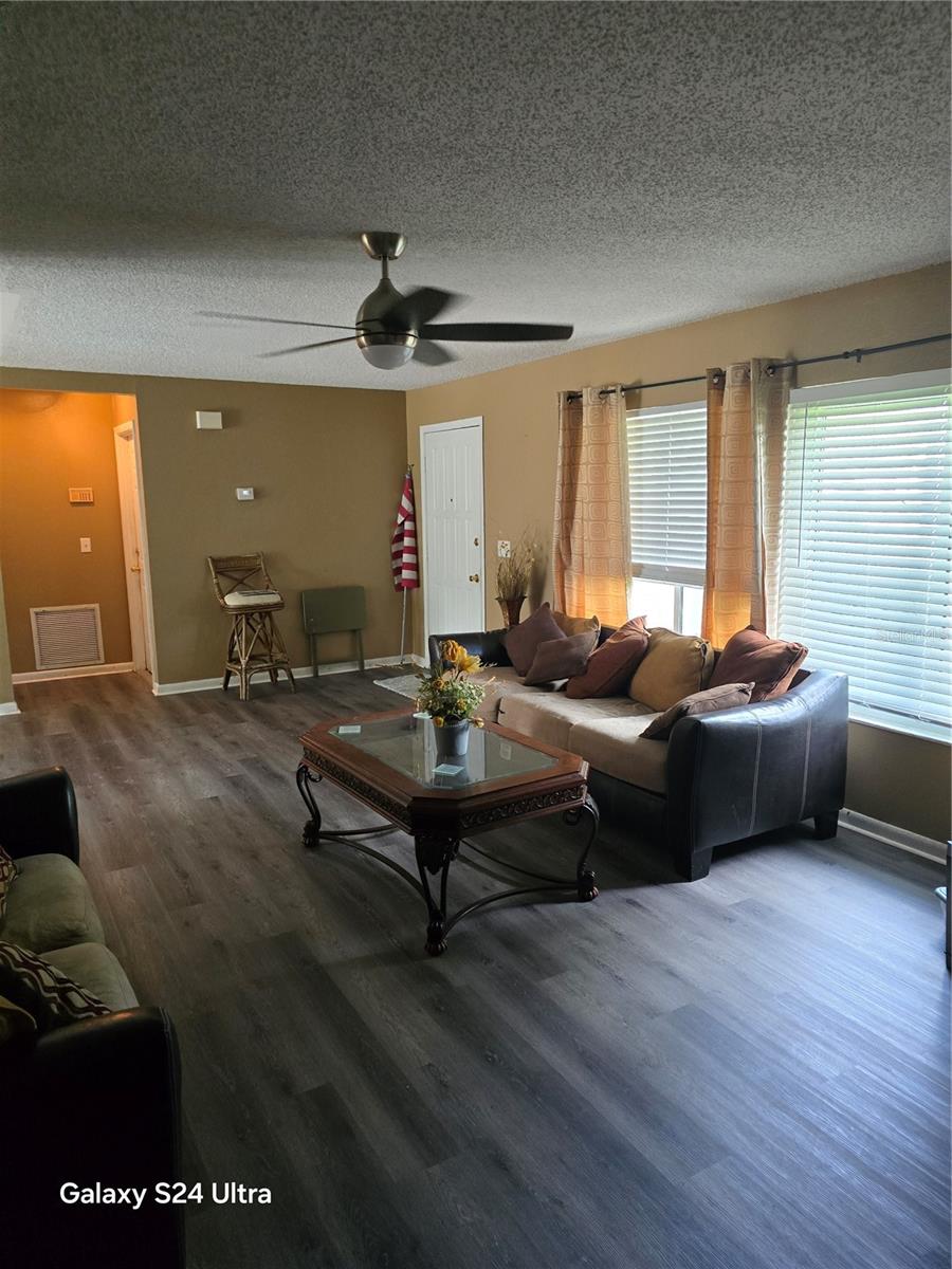 DELTONA LAKES UNIT 07 - Residential