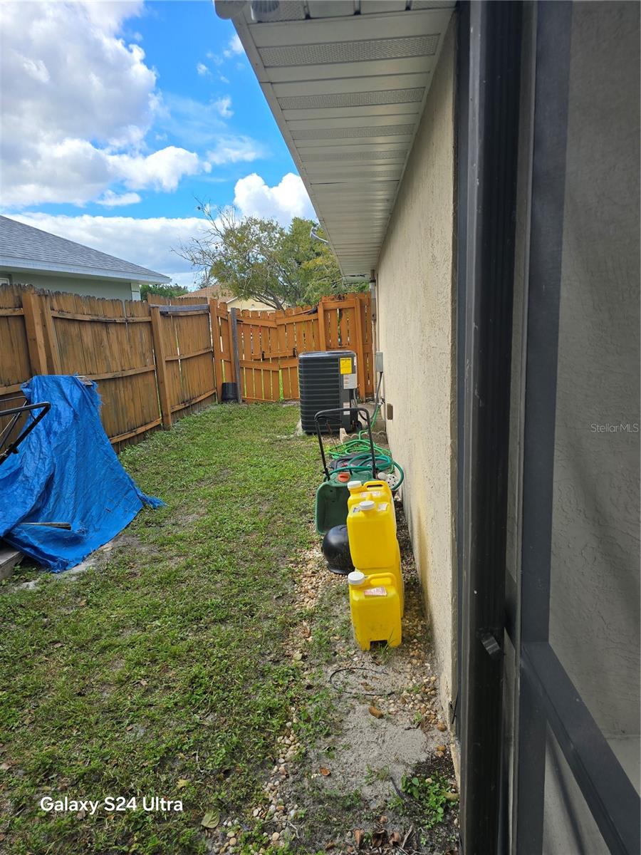 DELTONA LAKES UNIT 07 - Residential