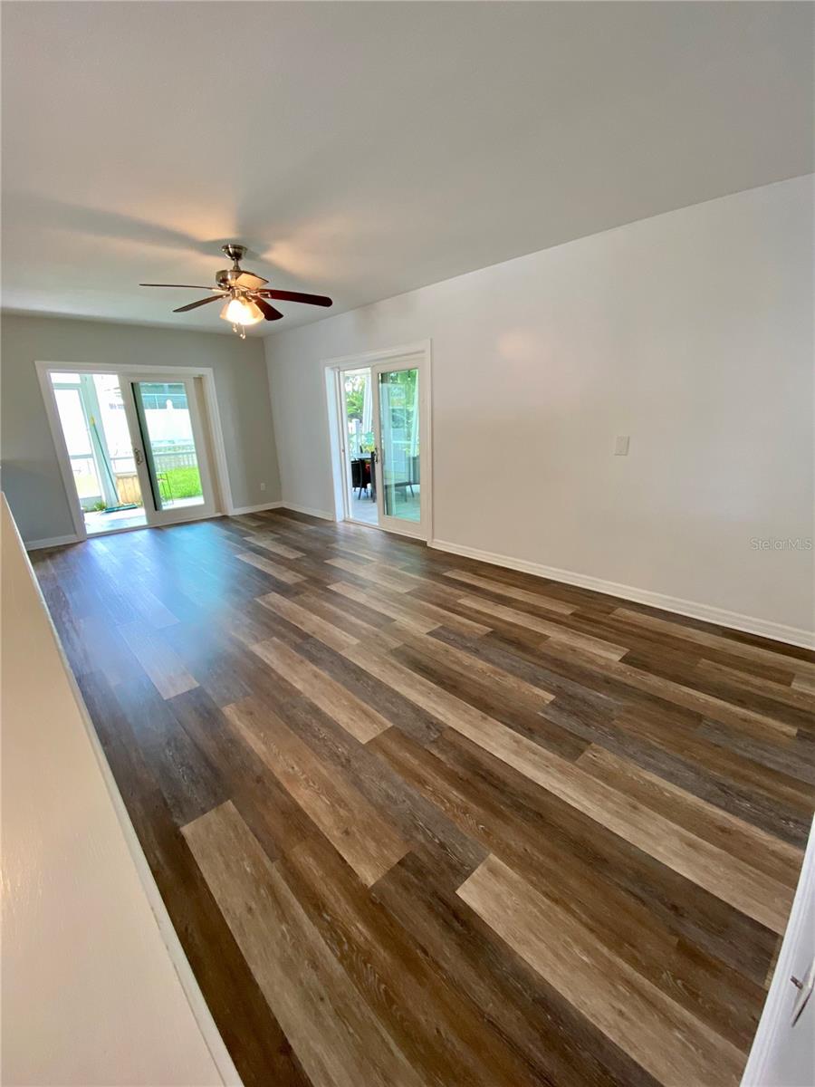 HARBOR BLUFFS SEC 3 - Residential Lease