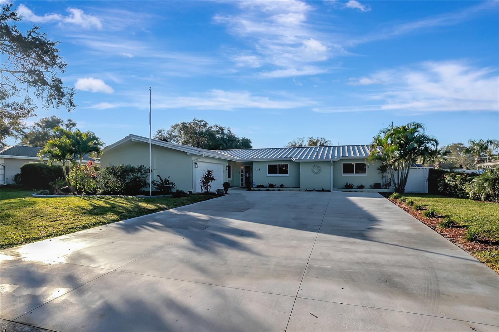HARBOR BLUFFS SEC 3 - Residential Lease