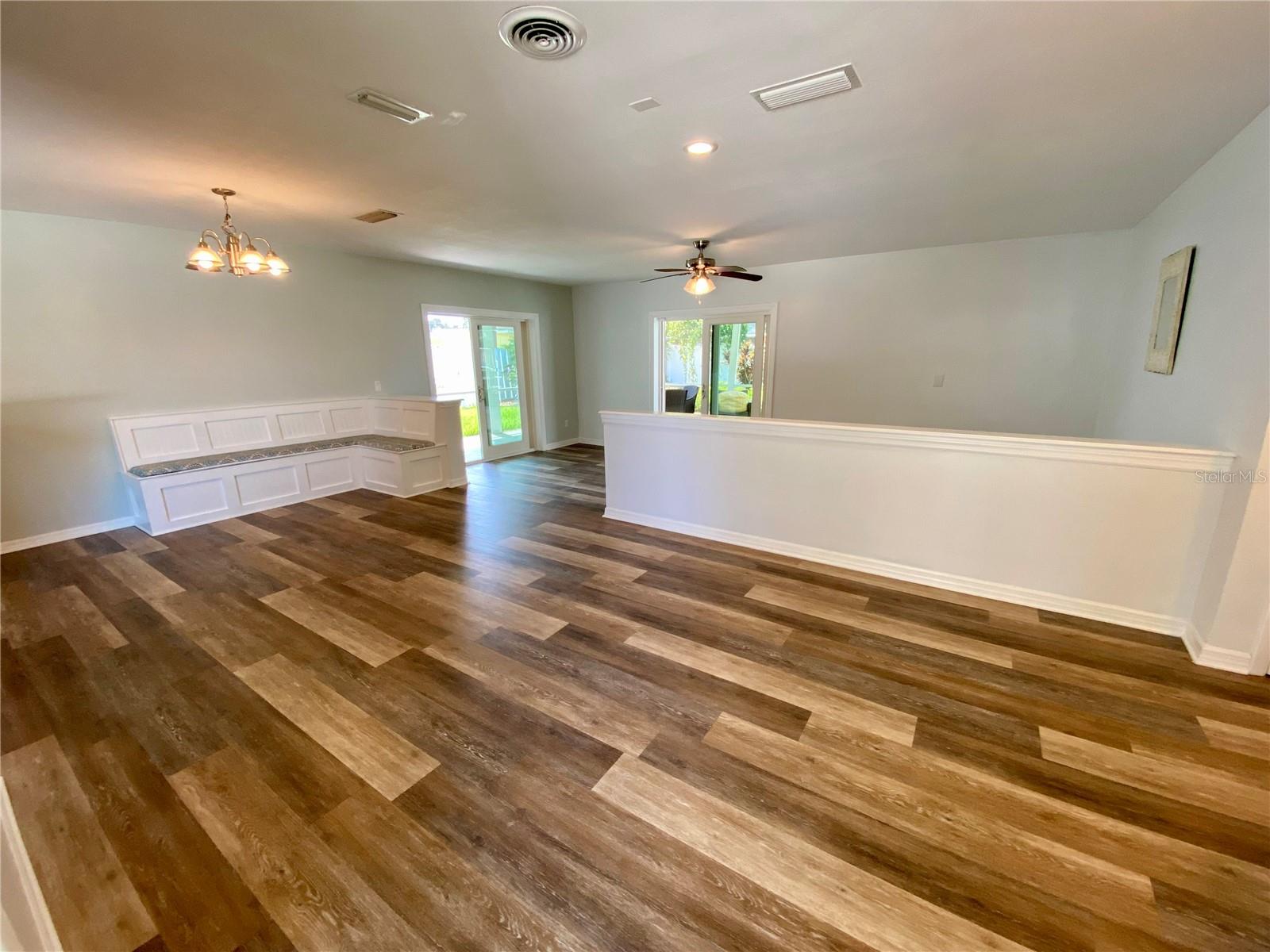 HARBOR BLUFFS SEC 3 - Residential Lease