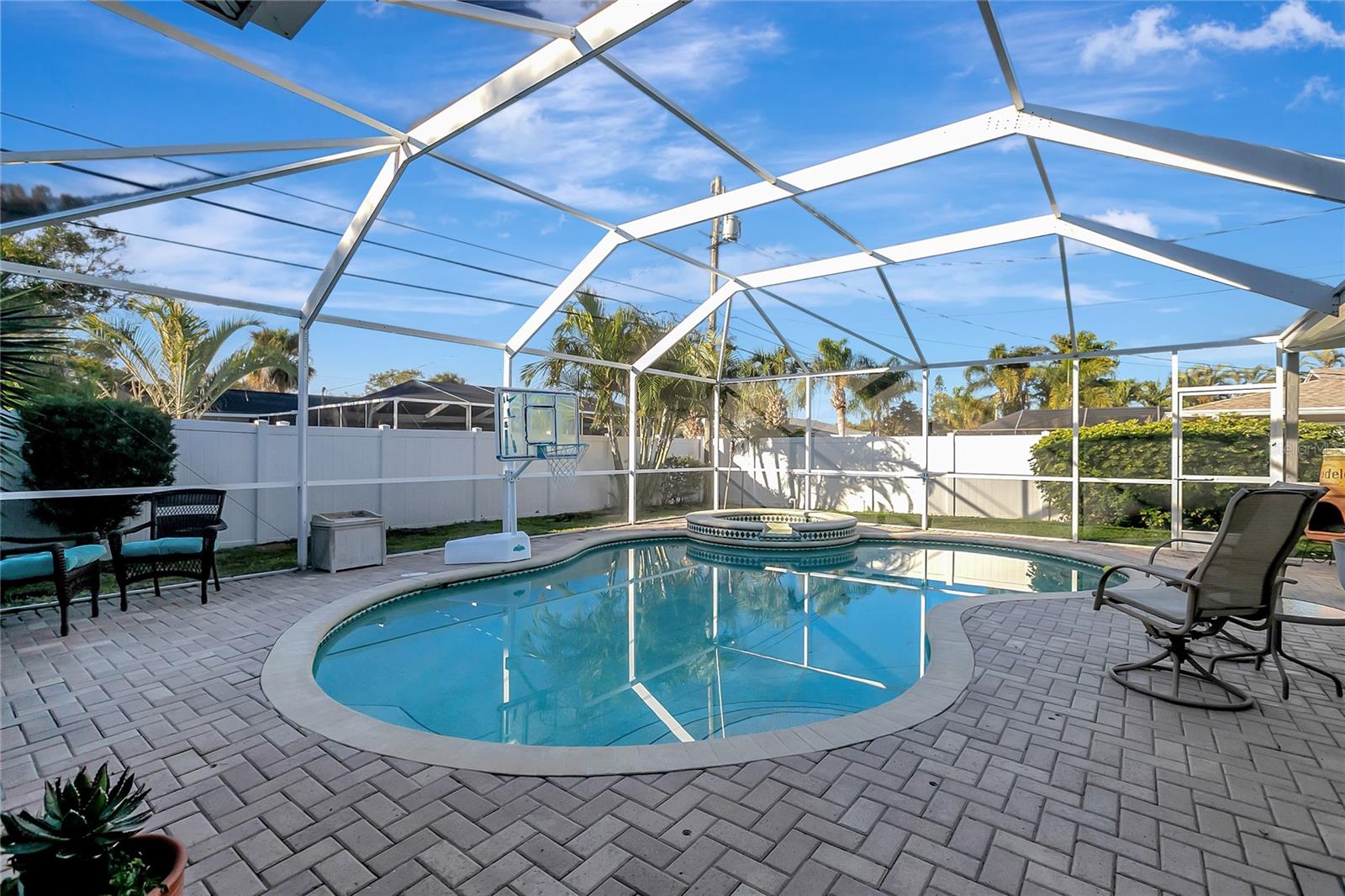 HARBOR BLUFFS SEC 3 - Residential Lease