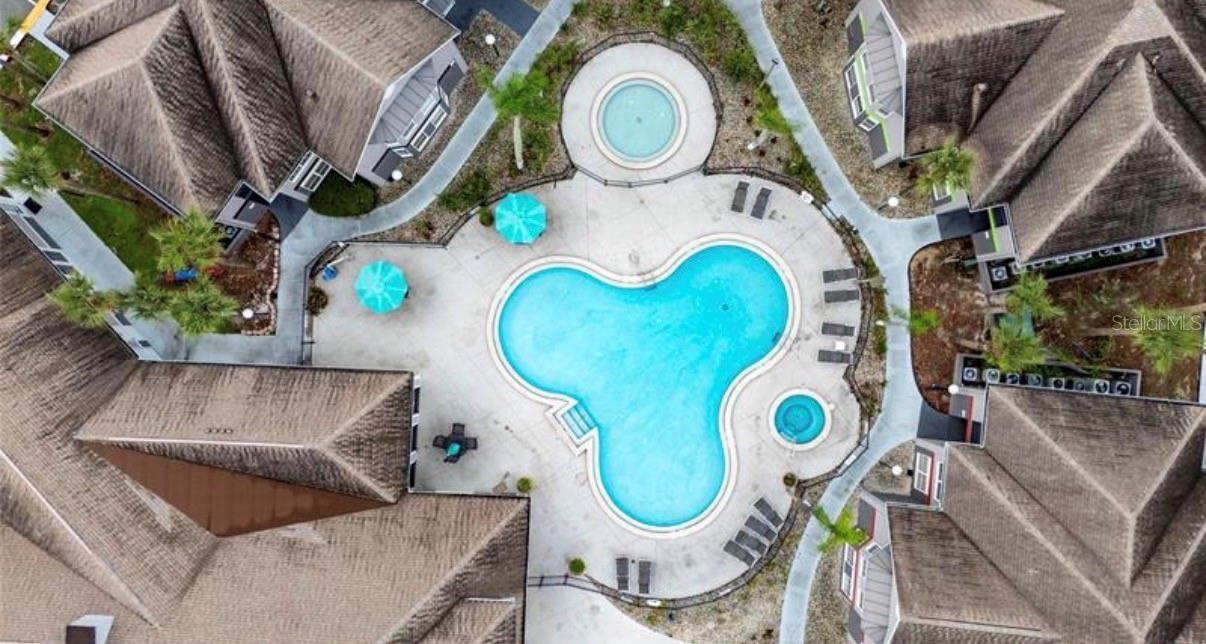PARKWAY PALMS RESORT MAINGATE CONDO - Residential