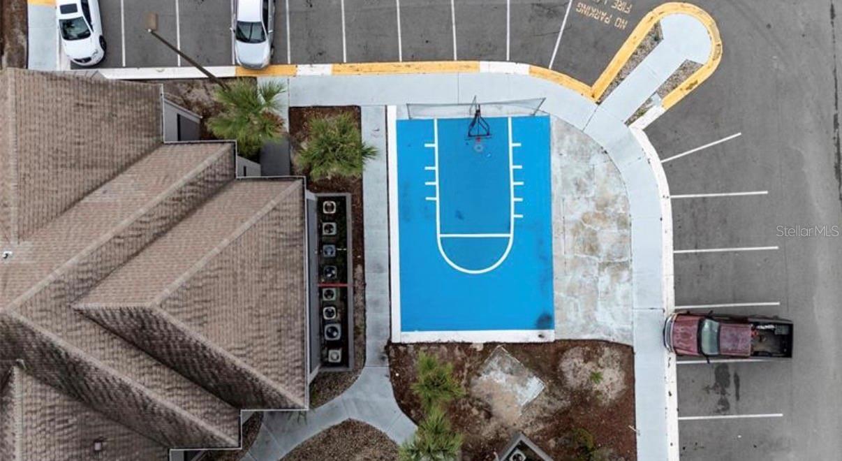 PARKWAY PALMS RESORT MAINGATE CONDO - Residential