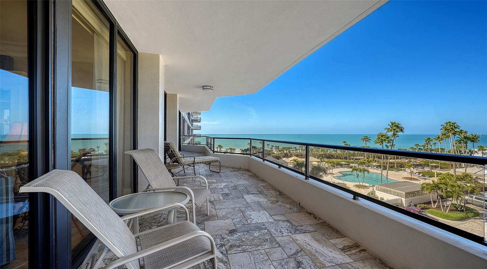 SANCTUARY IV - Residential