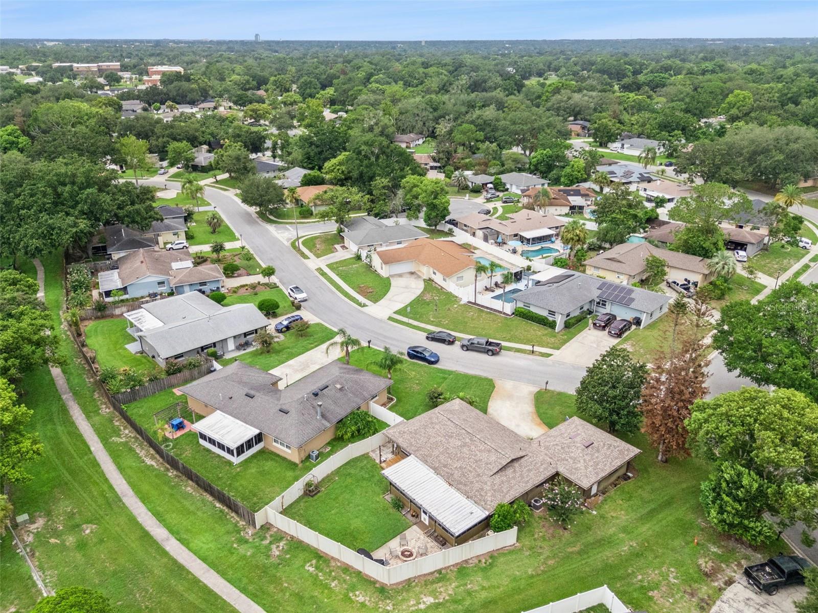 STERLING PARK UNIT 01 - Residential