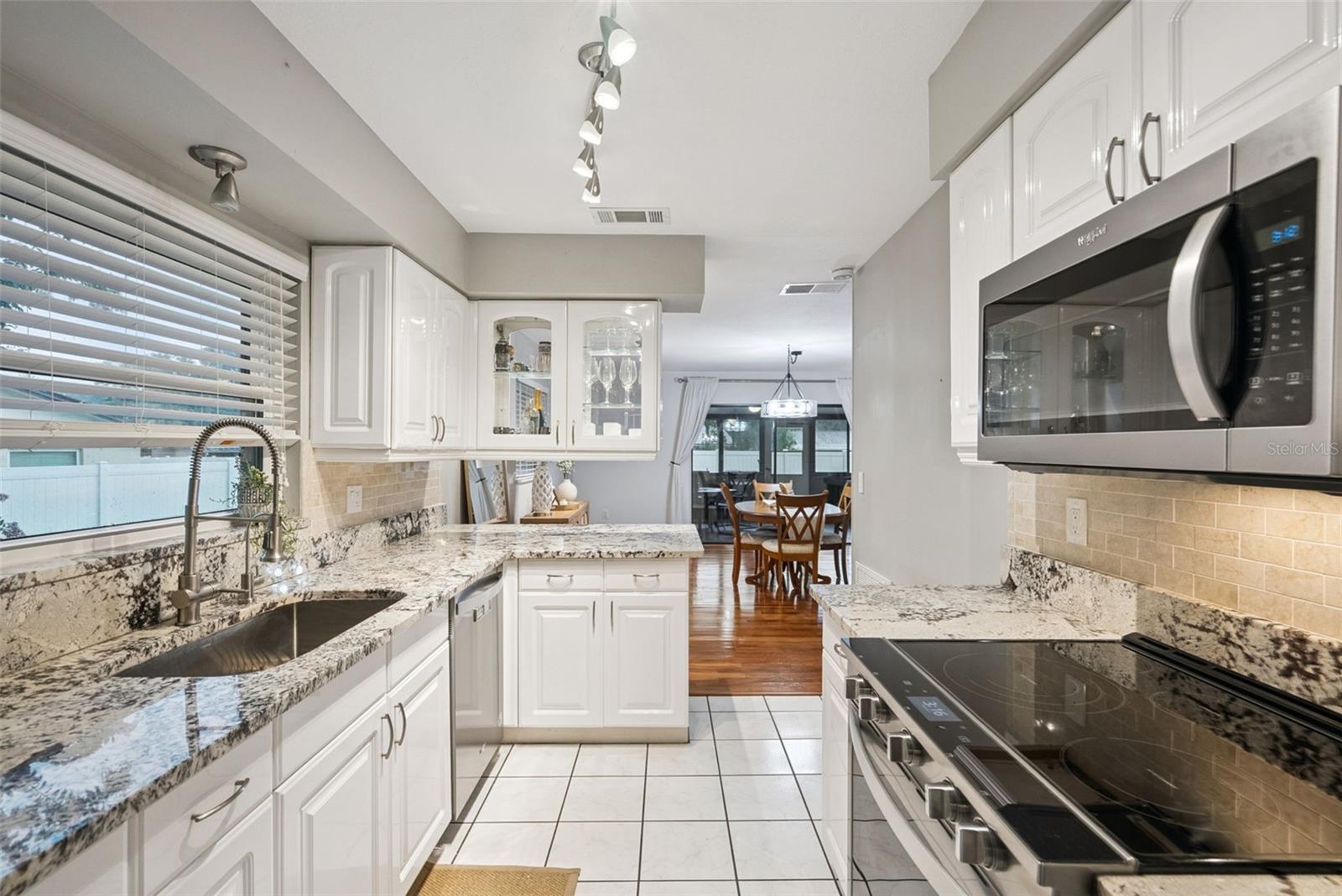 STERLING PARK UNIT 01 - Residential