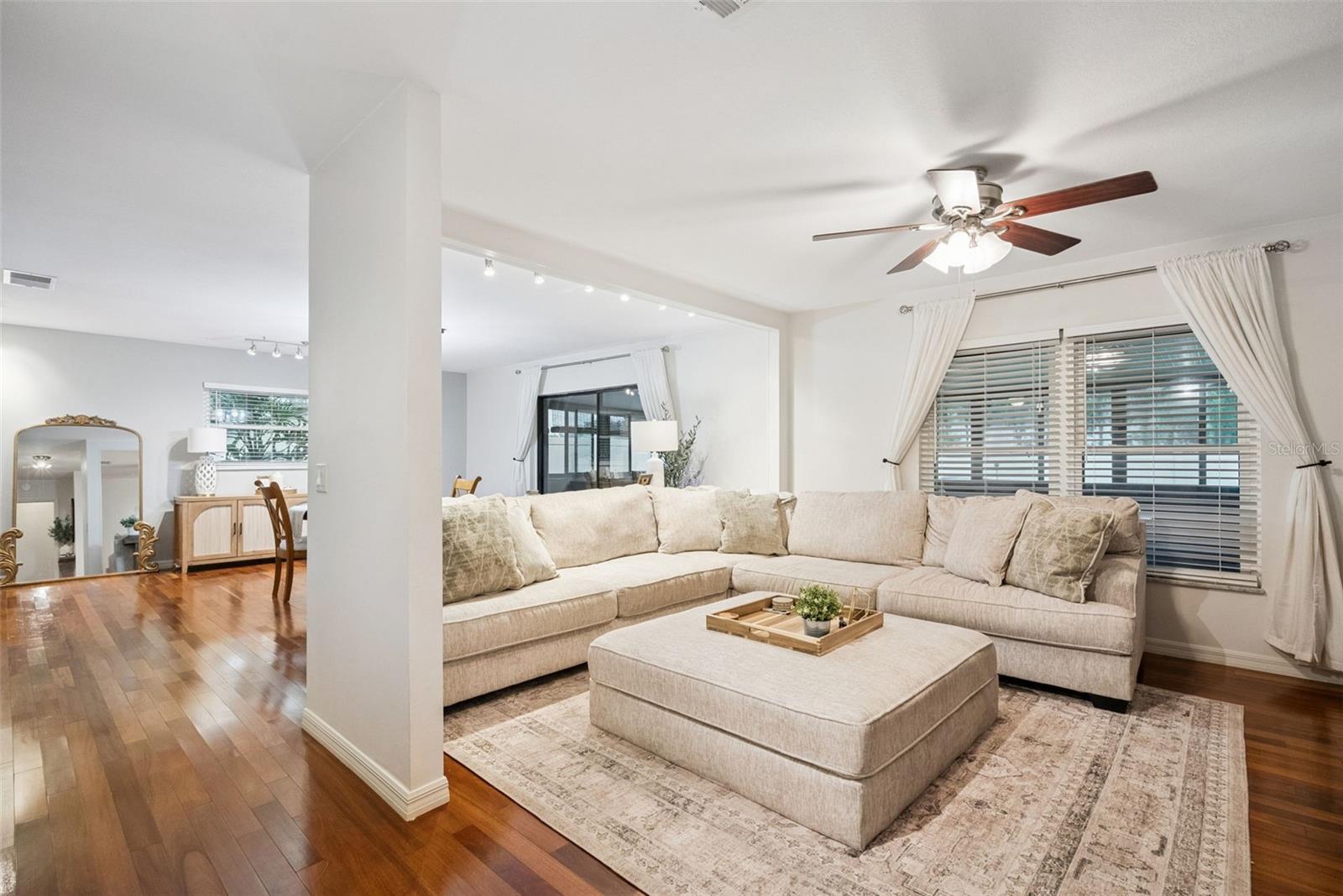STERLING PARK UNIT 01 - Residential
