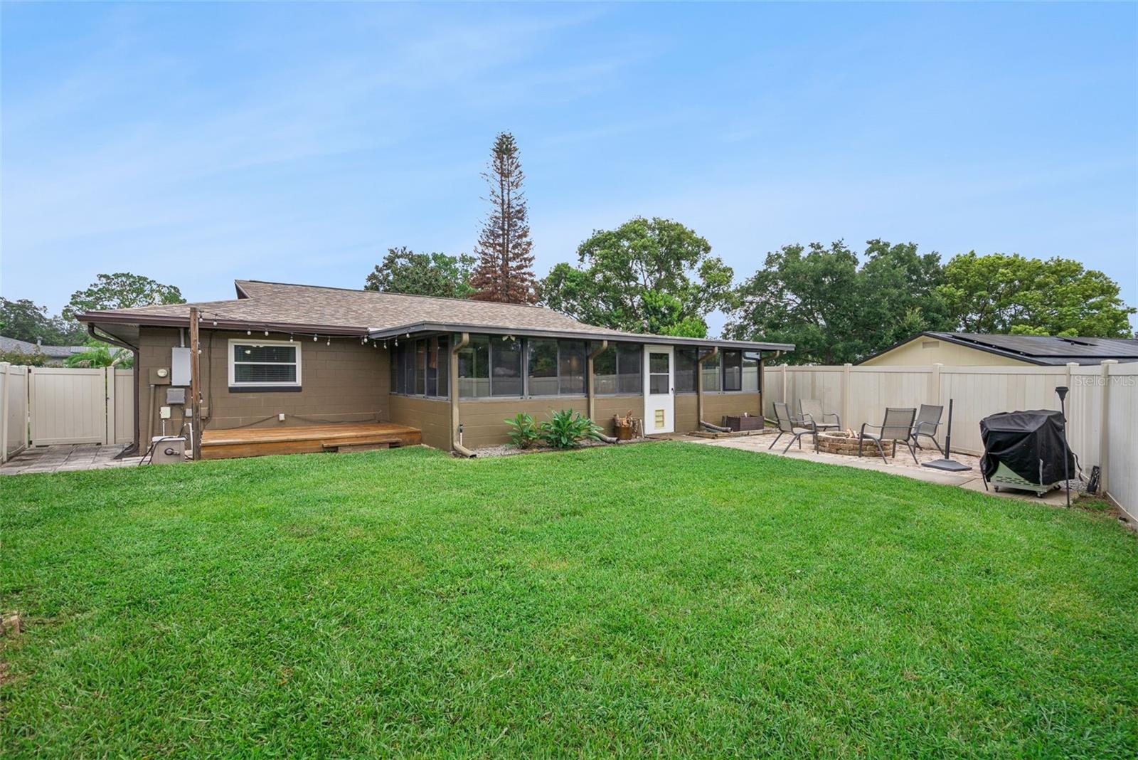 STERLING PARK UNIT 01 - Residential