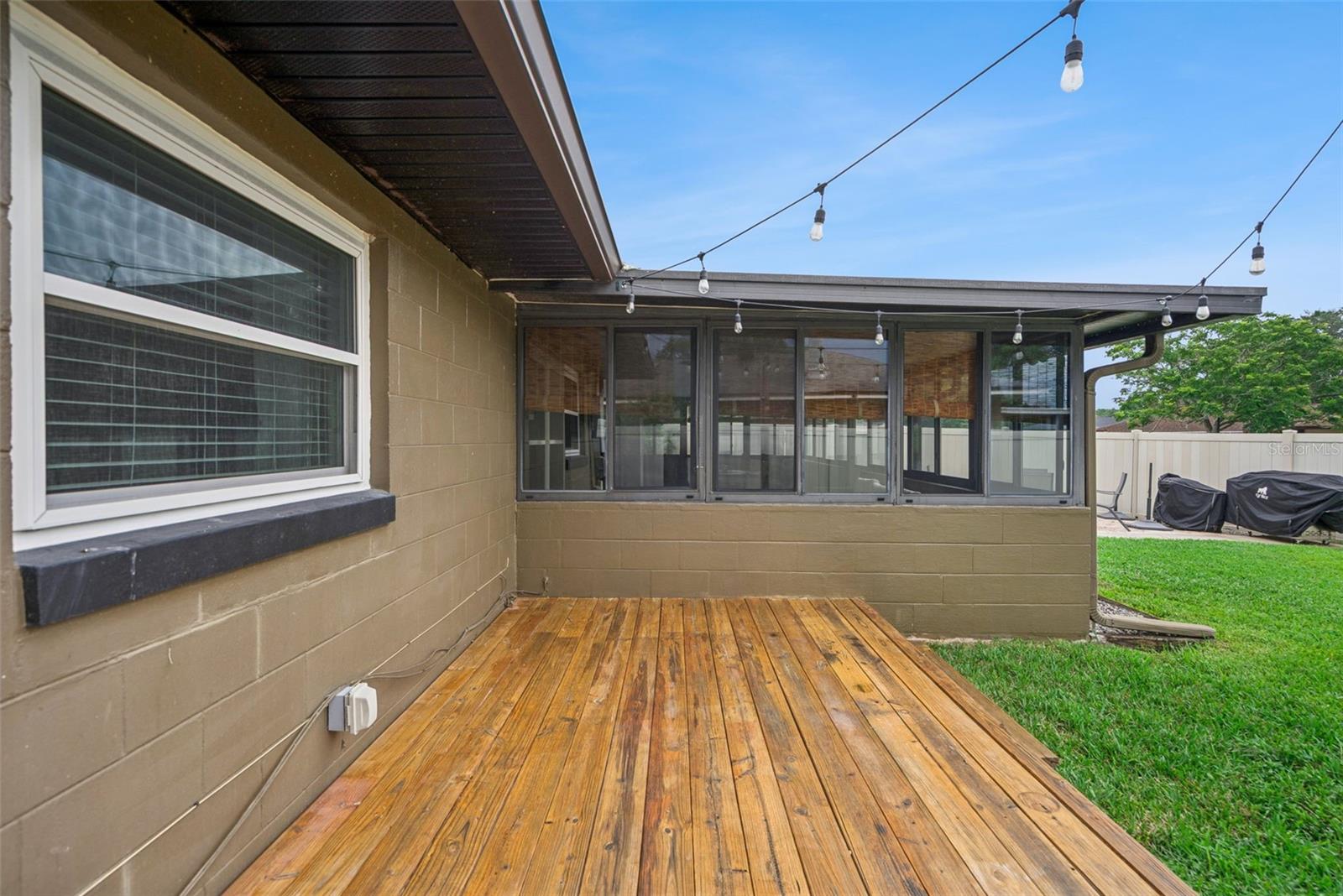 STERLING PARK UNIT 01 - Residential
