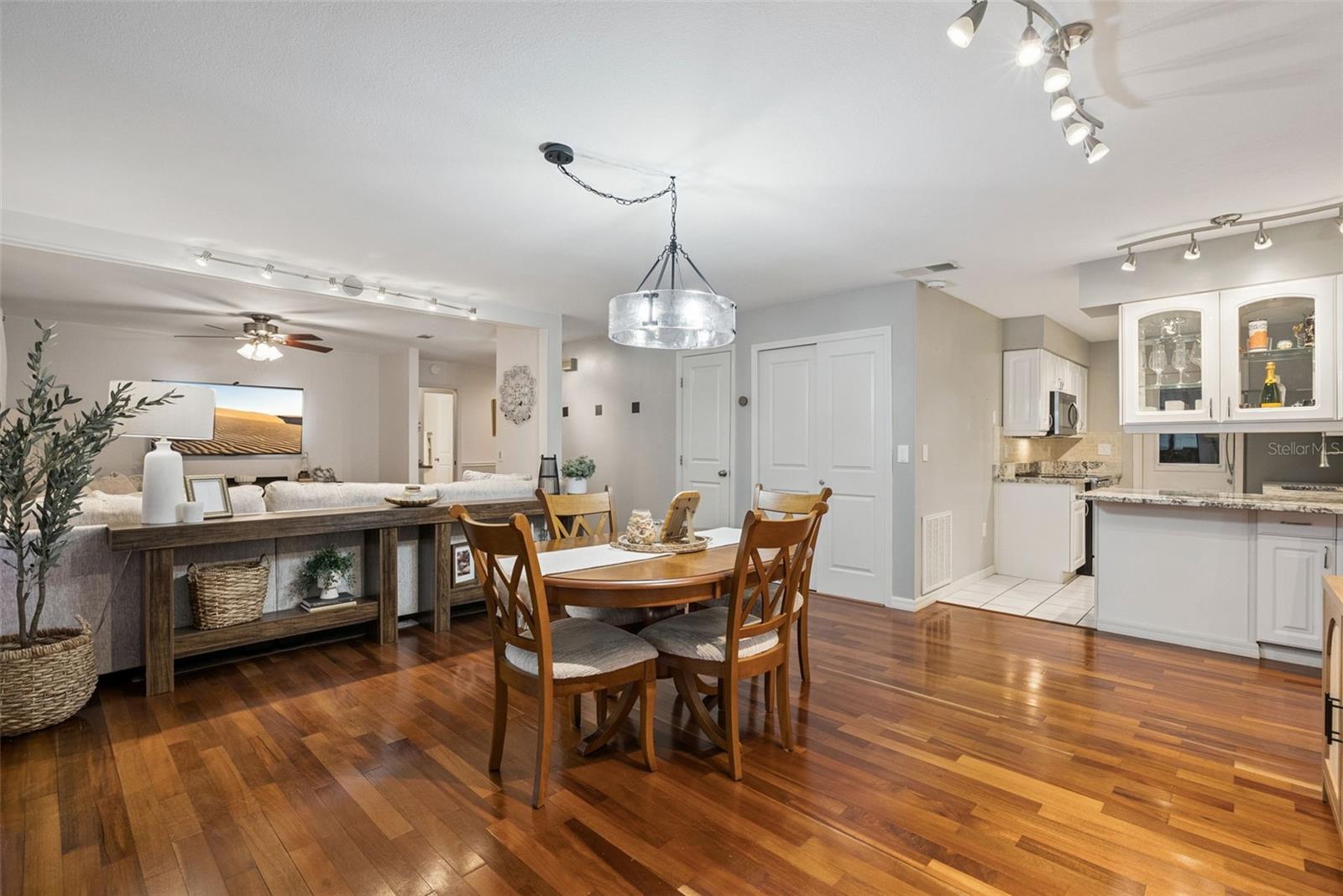 STERLING PARK UNIT 01 - Residential