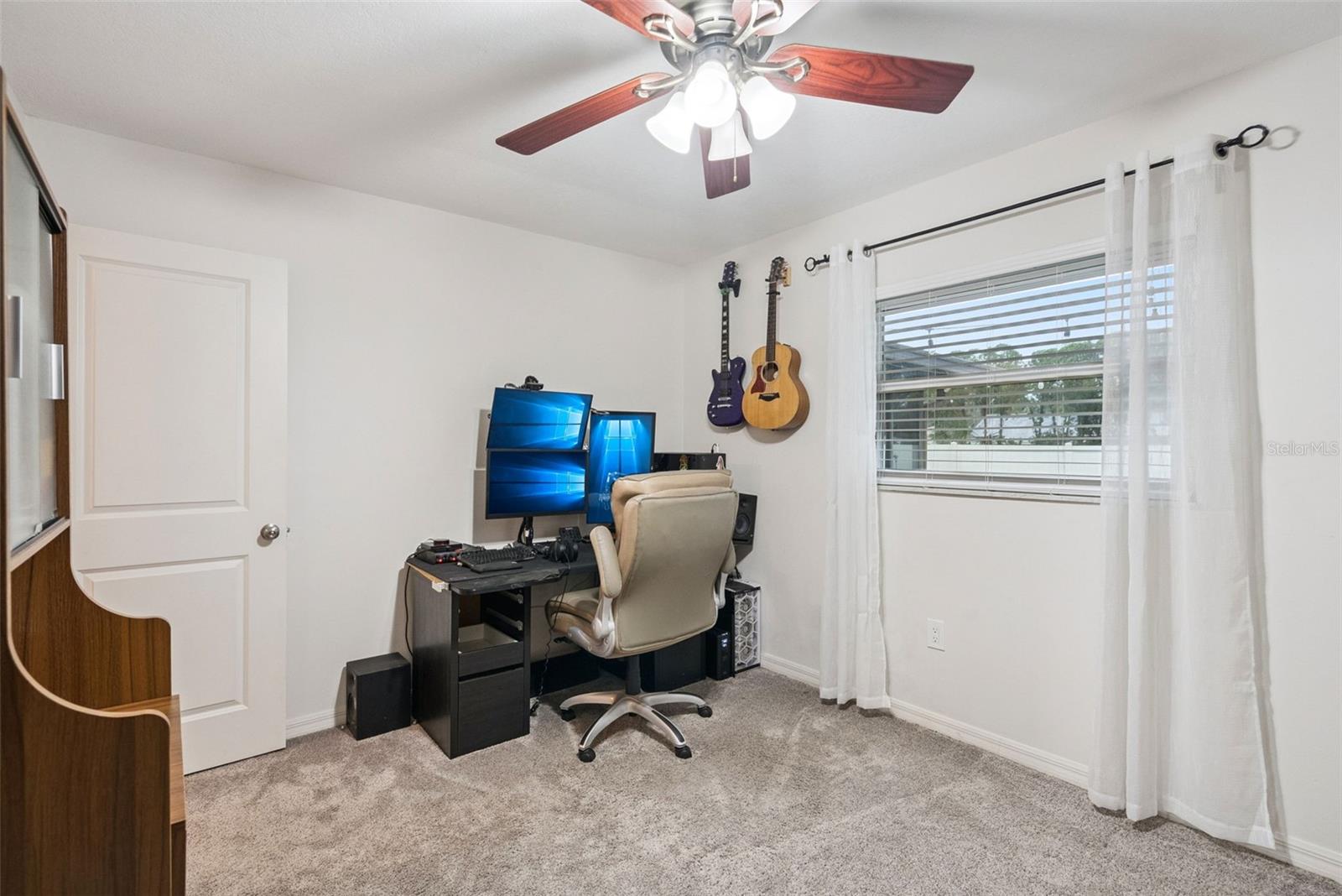 STERLING PARK UNIT 01 - Residential