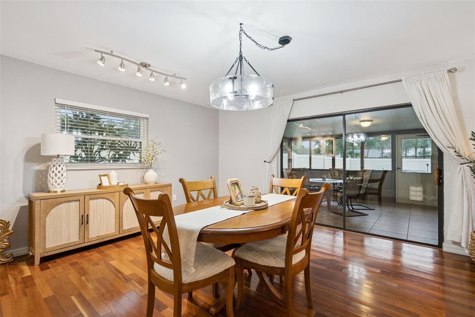 STERLING PARK UNIT 01 - Residential