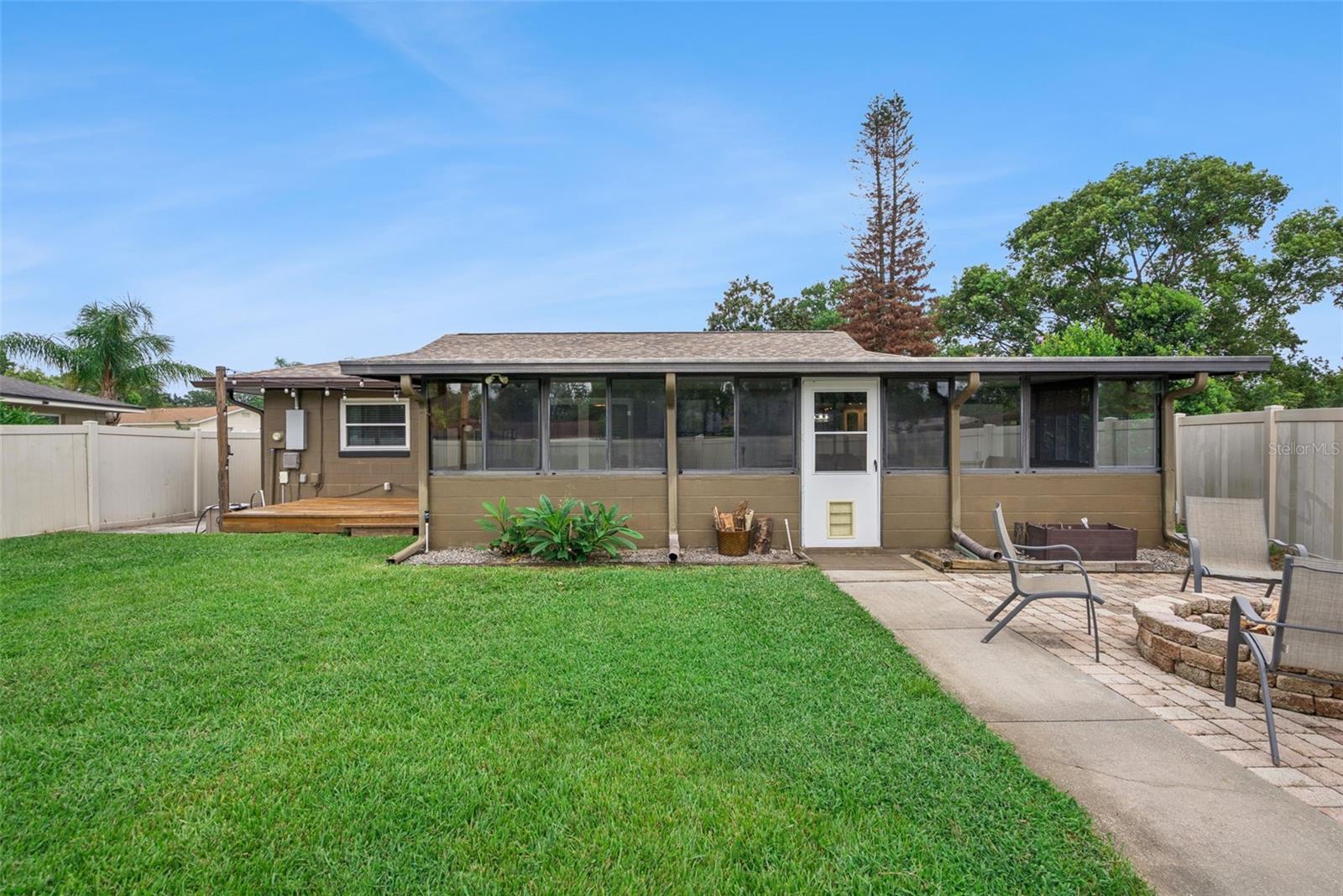 STERLING PARK UNIT 01 - Residential