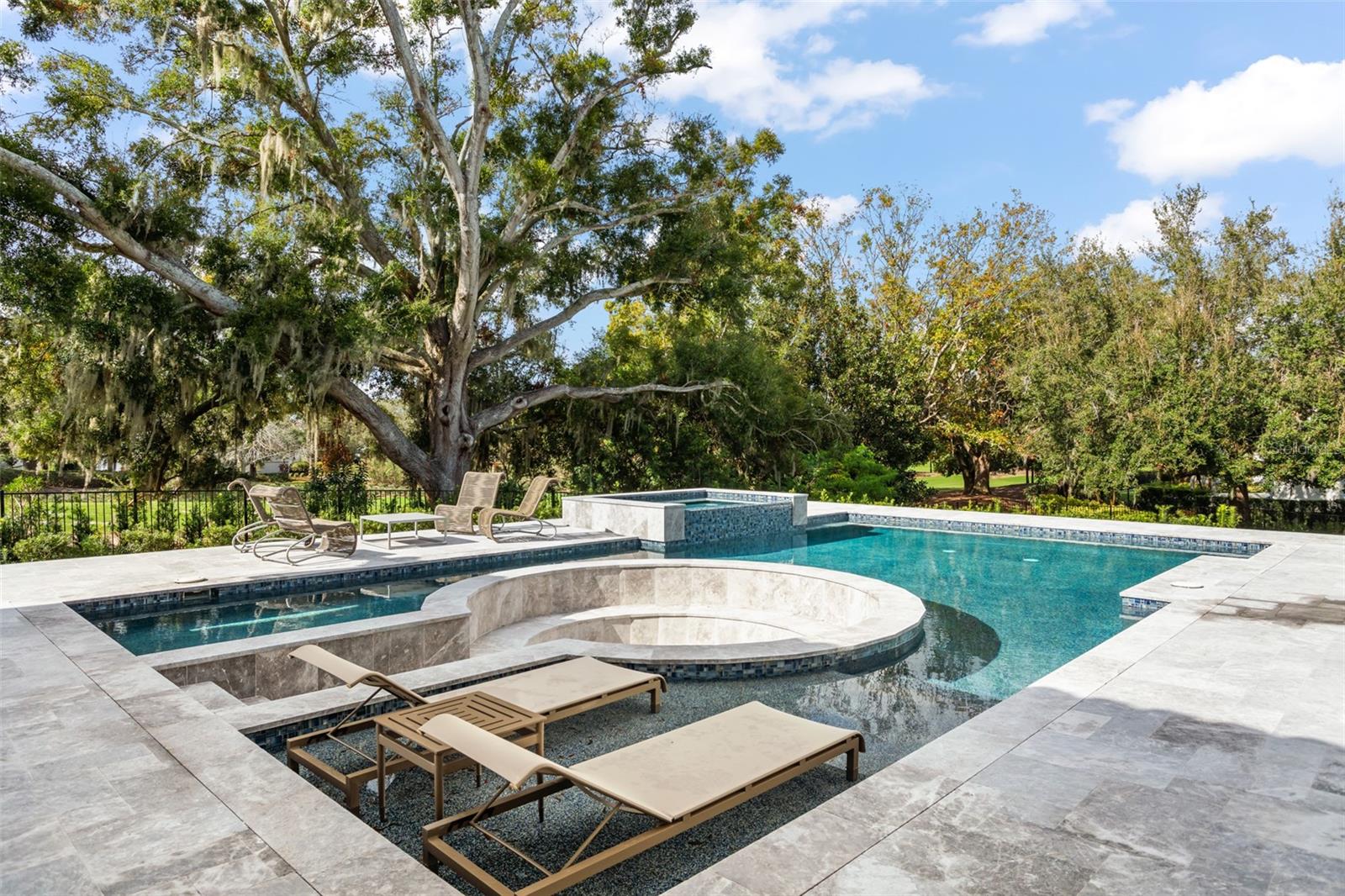 ISLEWORTH - Residential