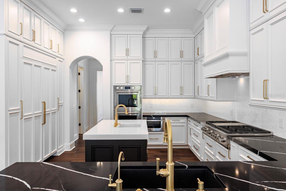 ISLEWORTH - Residential