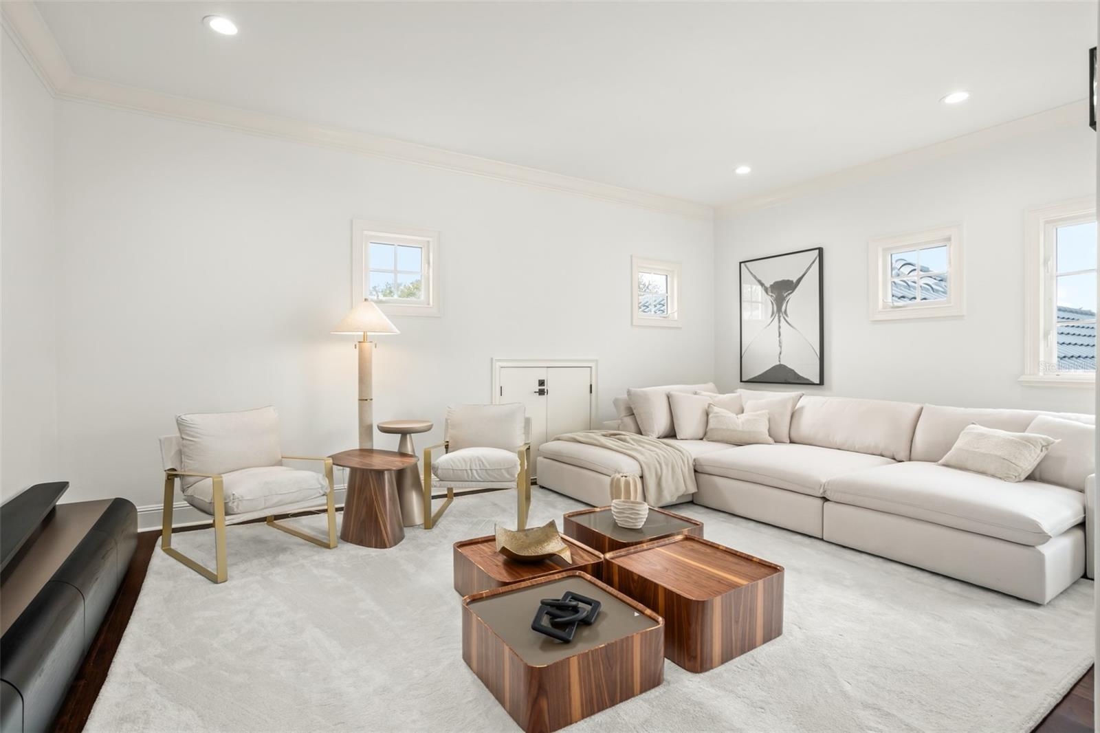 ISLEWORTH - Residential