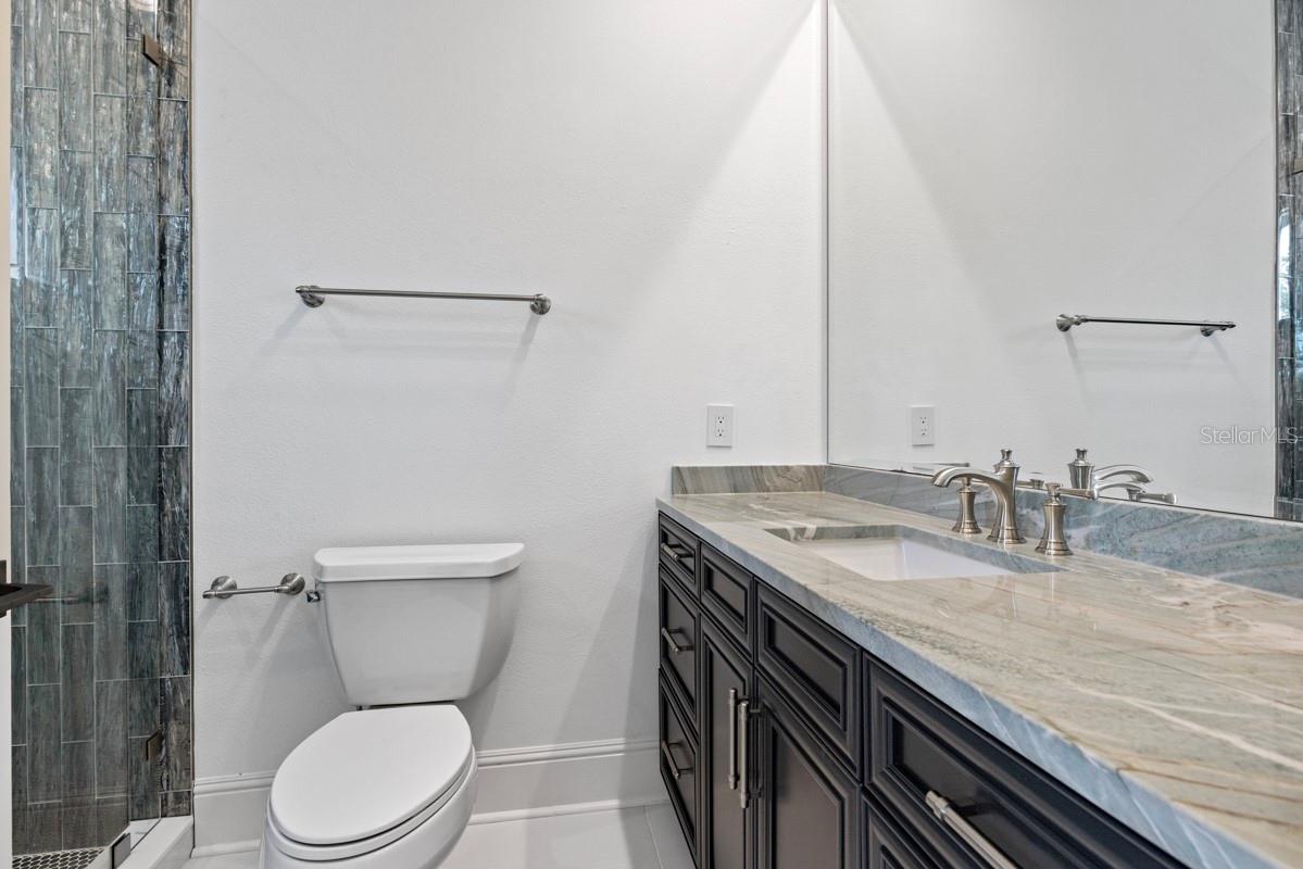 ISLEWORTH - Residential