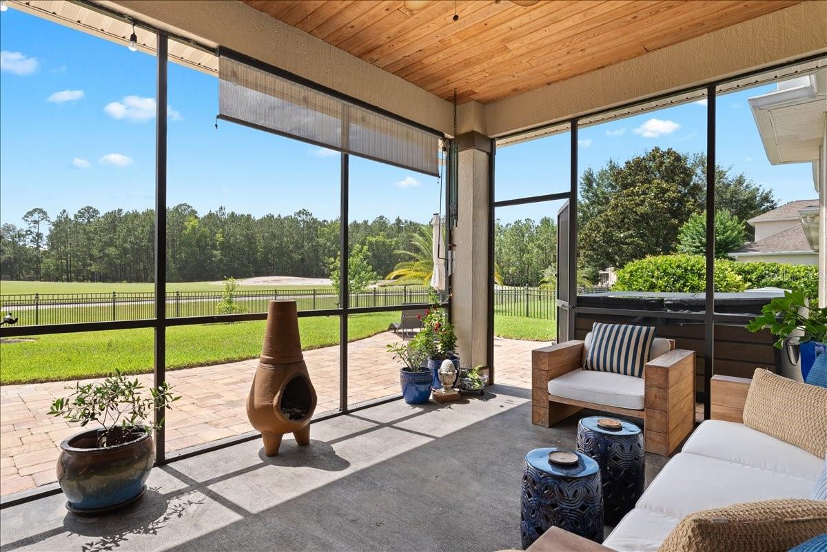 SOUTH HAMPTON - Residential