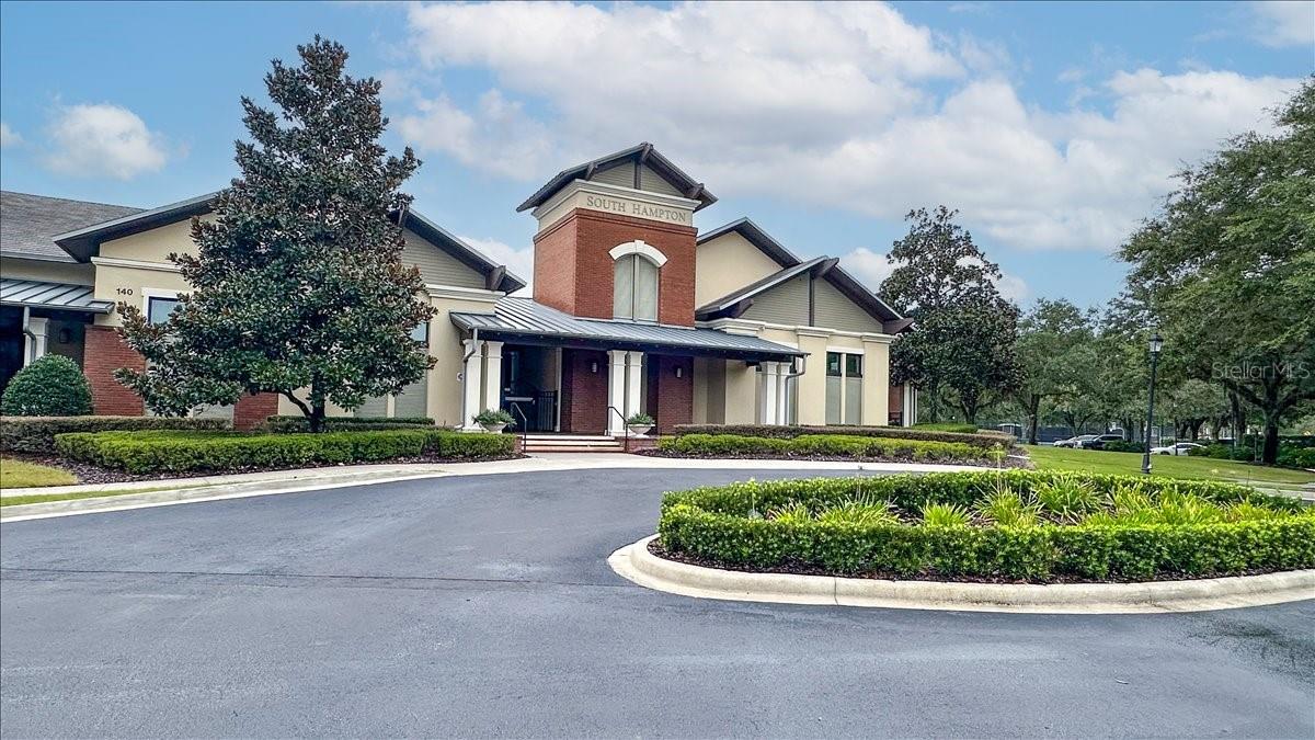 SOUTH HAMPTON - Residential