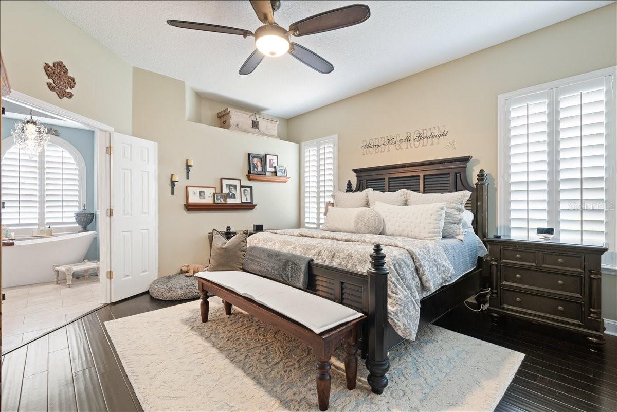 SOUTH HAMPTON - Residential
