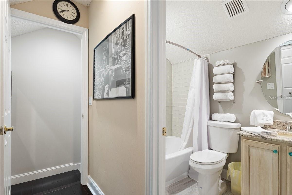 SOUTH HAMPTON - Residential