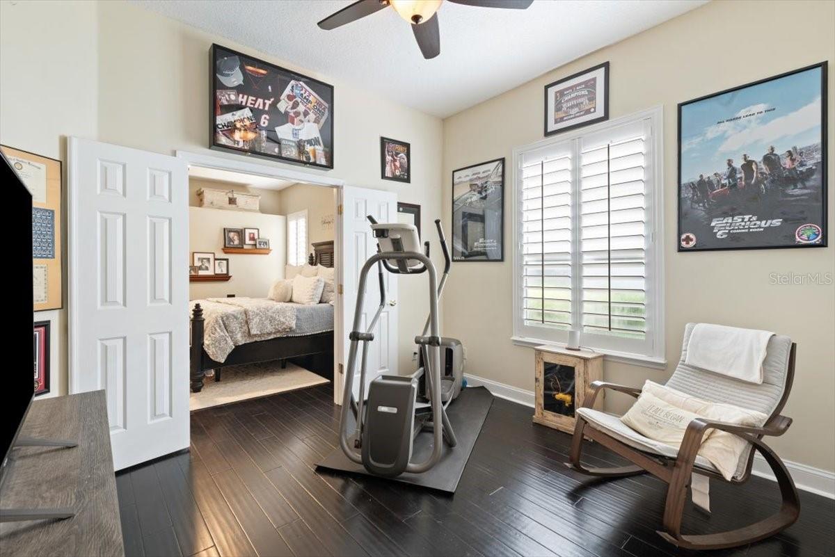 SOUTH HAMPTON - Residential