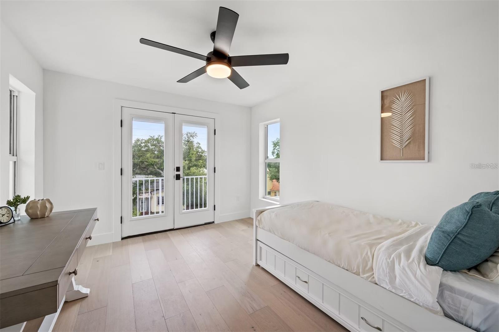 BAYVIEW - Residential