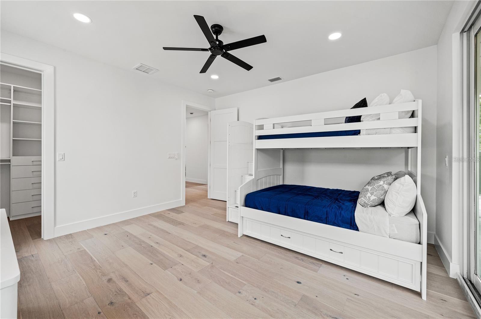 BAYVIEW - Residential