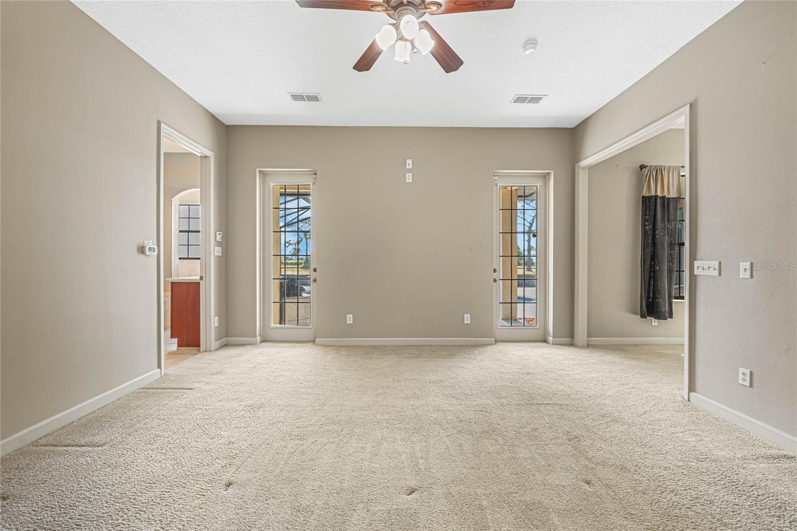 COUNTRY MEADOW WEST UNIT 1 - Residential Lease
