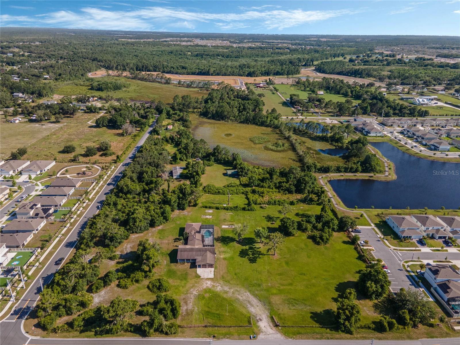 COUNTRY MEADOW WEST UNIT 1 - Residential Lease
