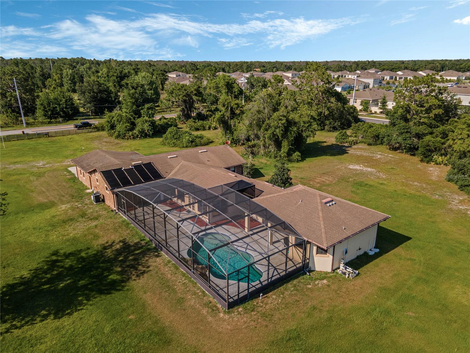 COUNTRY MEADOW WEST UNIT 1 - Residential Lease