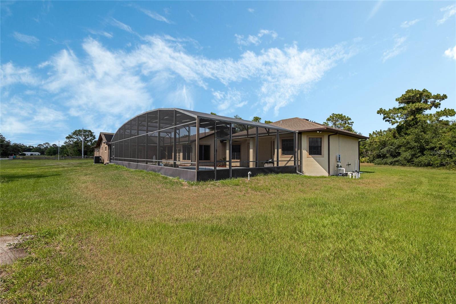 COUNTRY MEADOW WEST UNIT 1 - Residential Lease
