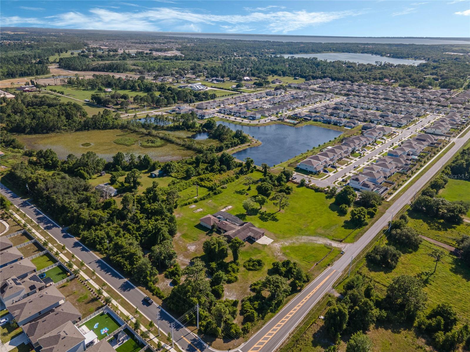 COUNTRY MEADOW WEST UNIT 1 - Residential Lease