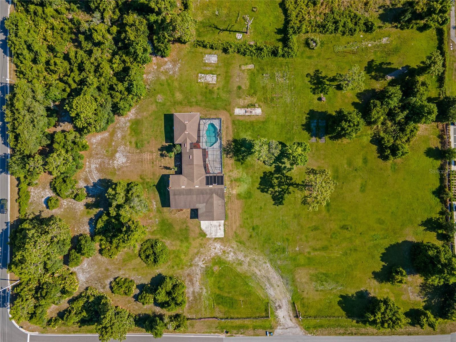 COUNTRY MEADOW WEST UNIT 1 - Residential Lease