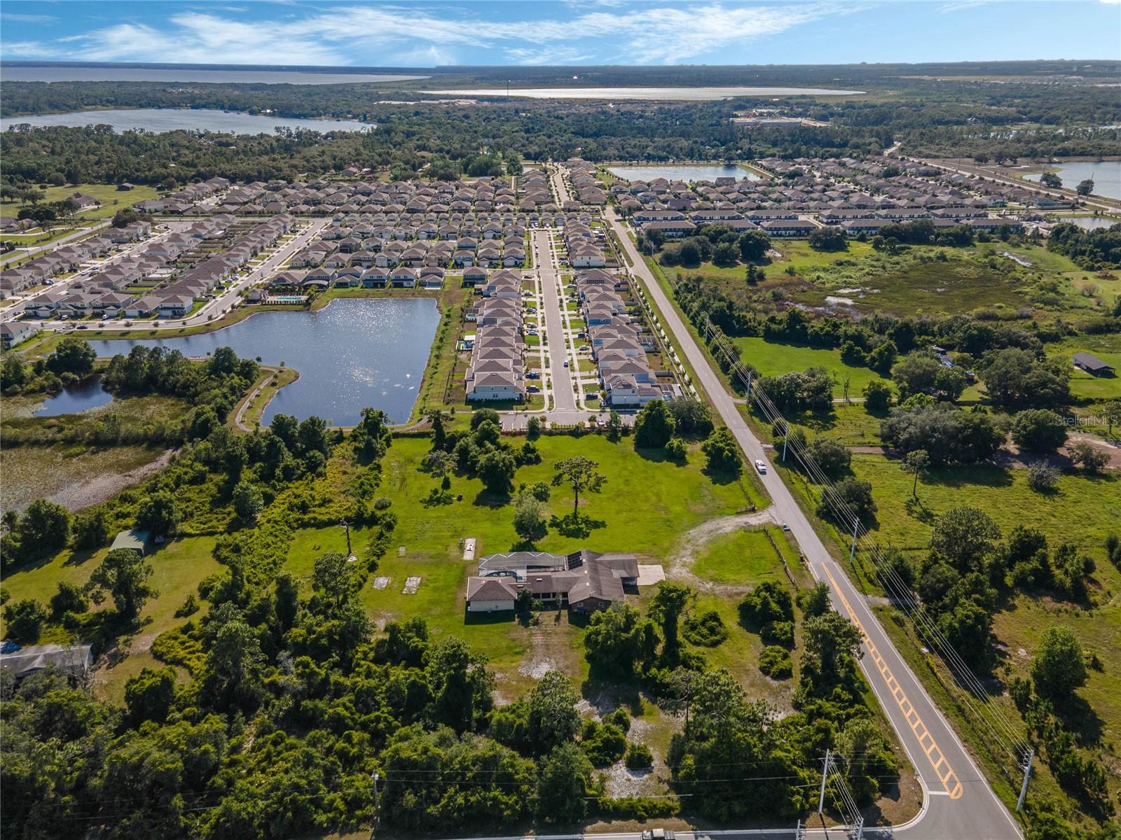 COUNTRY MEADOW WEST UNIT 1 - Residential Lease